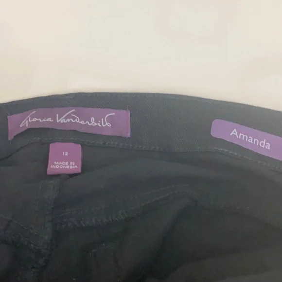 Gloria Vanderbilt AMANDA Classic Fit Tapered Black Jeans sz: 12 NWT - Picture 4 of 7